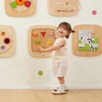 Drewniana tablica manipulacyjna sensoryczna - gra w pinball