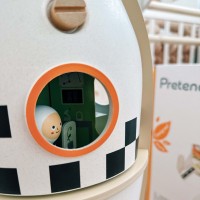 Drewniana rakieta kosmiczna z figurkami i akcesoriami